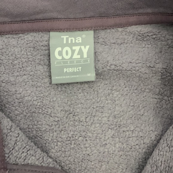 Purple cropped zip up aritzia sweater - Picture 3 of 3